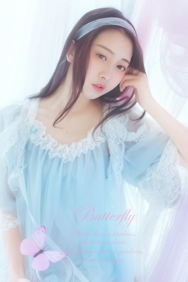 卷发甜美韩系美女肌肤胜雪校花级女神图片 卷发甜美韩系美女肌肤胜雪校花级女神图片