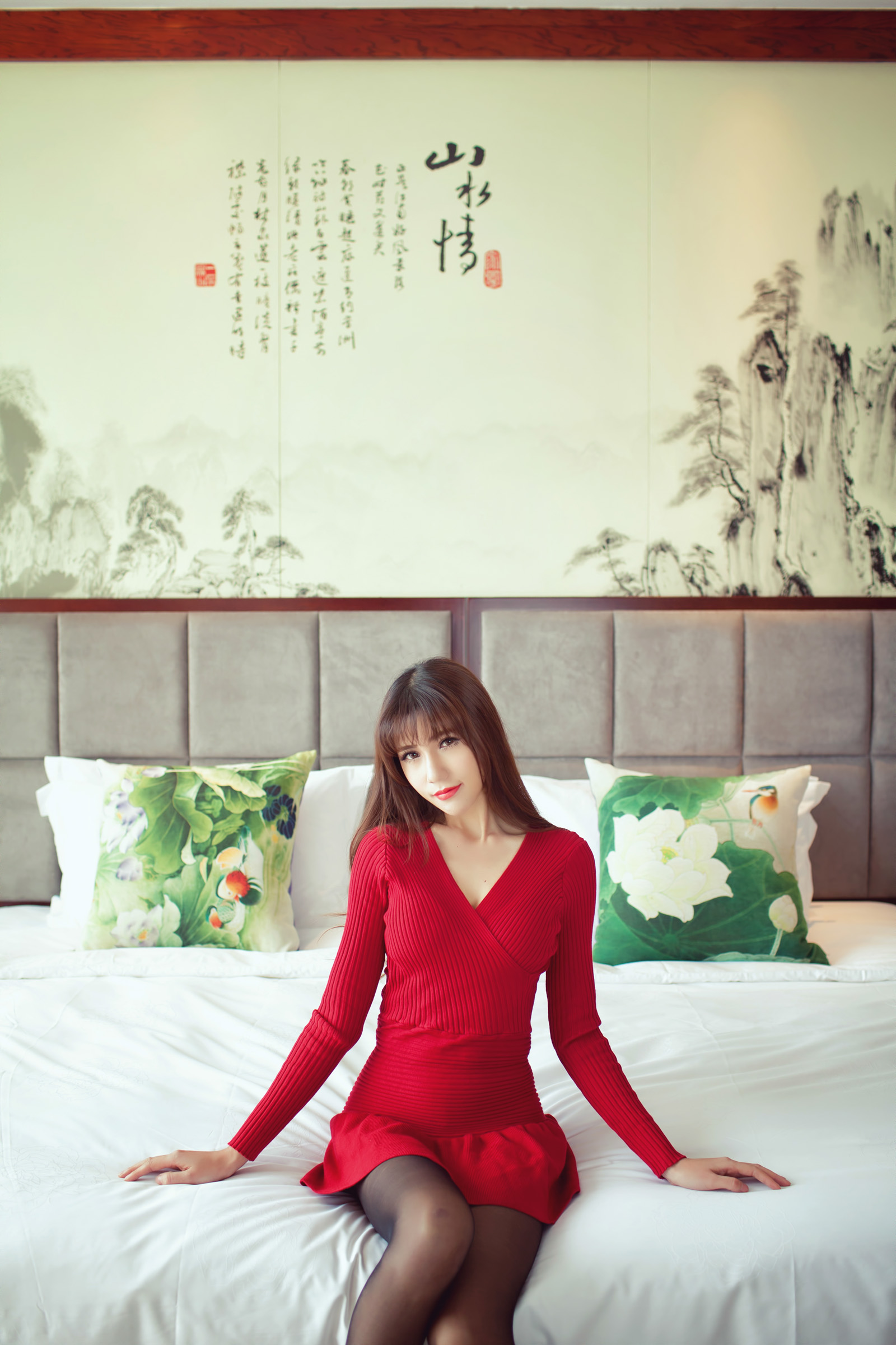 最流行表情包成熟美女废弃工厂颓废迷情诱惑图集图片
