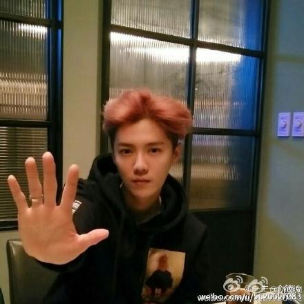 鹿晗120401北京出道showcase演唱饭拍图汇总（二）图片