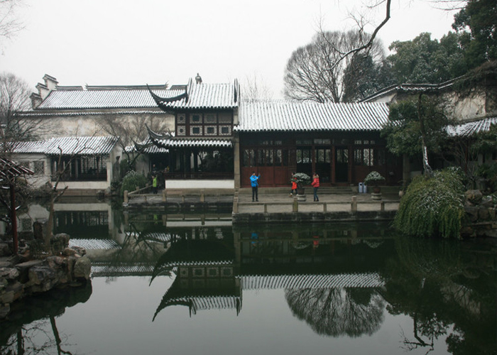 唯美秋季落叶景色图片手机壁纸图片