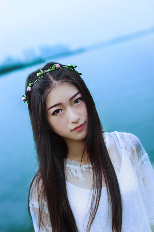 高清中国内地美女皮衣诱惑性感李颖芝机车造型帅气迷人车模美女图图片