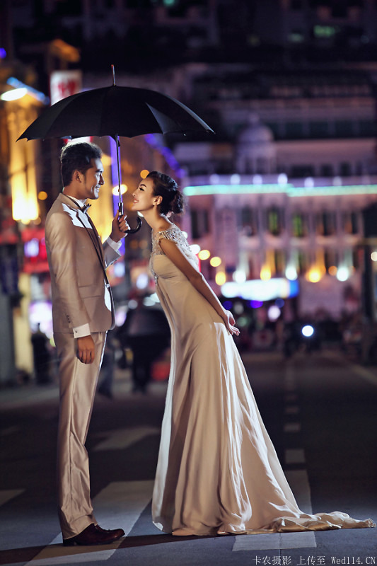 章子怡婚纱照图片 时尚大片曝光 纯白婚纱唯美动人图片