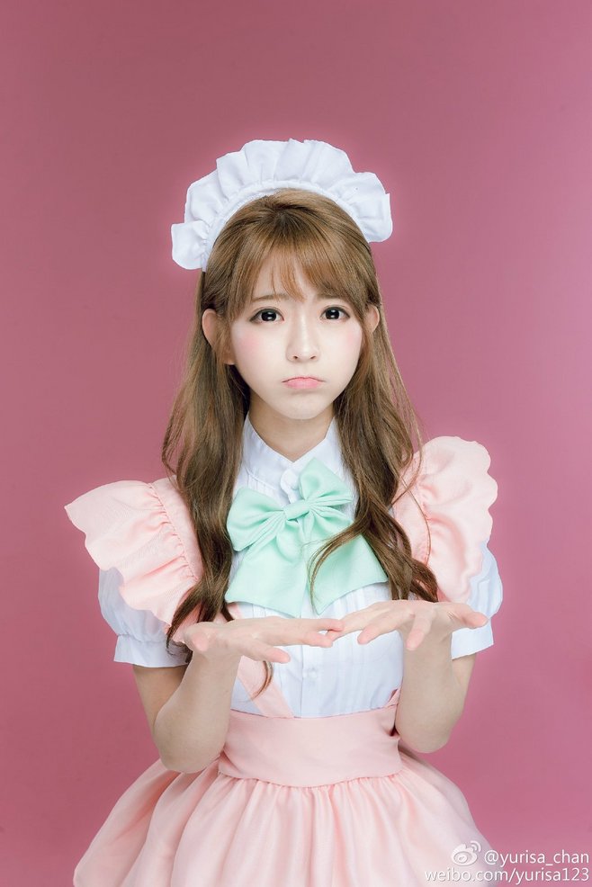咖啡厅可爱女仆cosplay  两个可爱的翘辫子图片