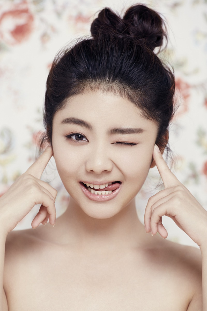 中国内地四川泸州影视女演员可爱女星谭松韵清纯静美写真图片