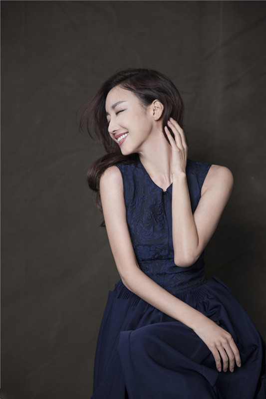 高清中国内地女模特刘凡菲性感迷人写真图片图片