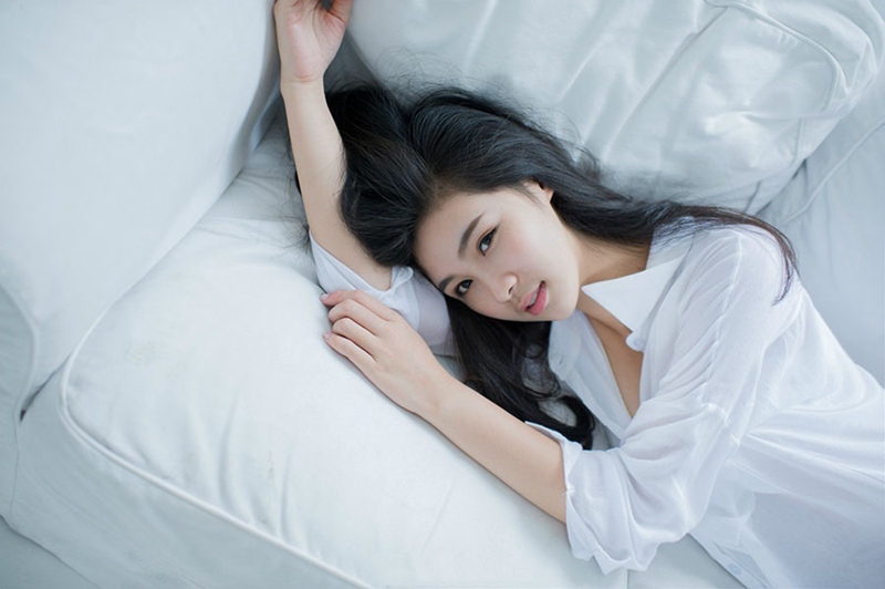 美女求斯图片
