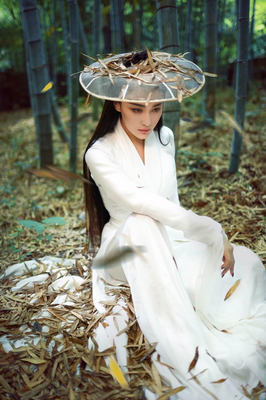 《新边城浪子》张馨予武侠写真美女明星图片图片