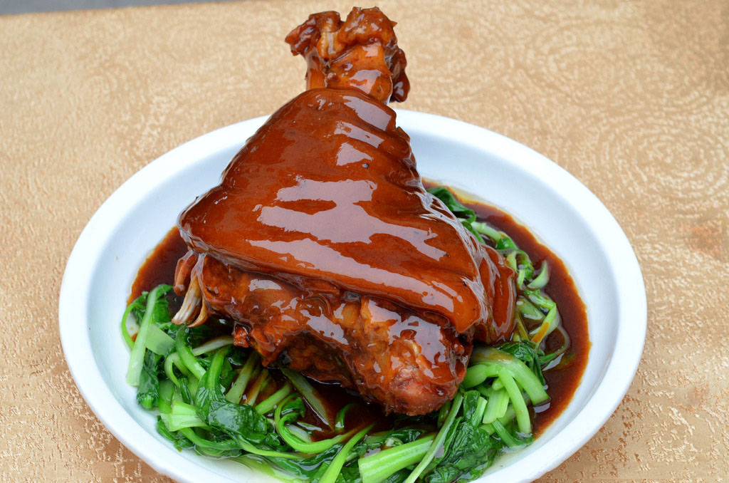 东北红烧肘子图片   东北美食图片图片