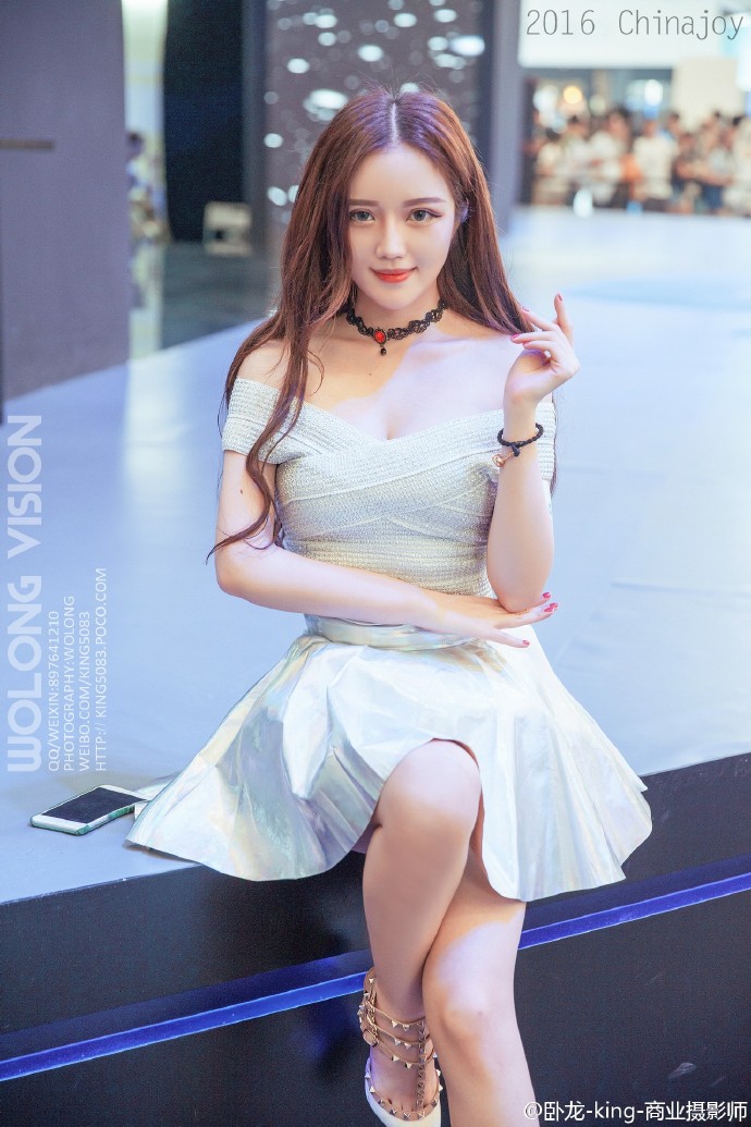 可爱女孩Chinajoy展上百媚千娇的ShowGirl图片