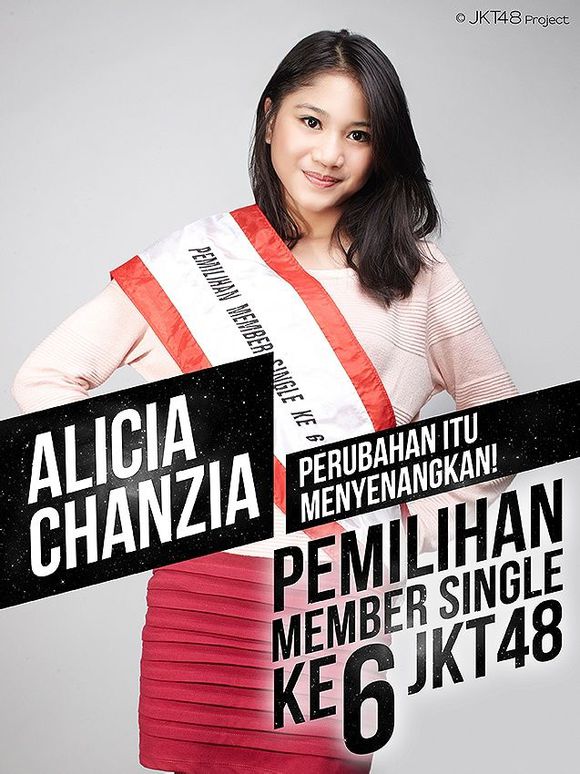 甜美白富美 不敢直视的纯美少女图片