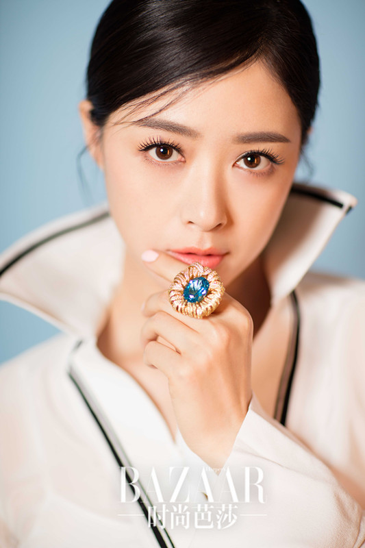 高清内地祖籍湖南益阳女演员蒋欣唯美气质写真时尚大片曝光图片