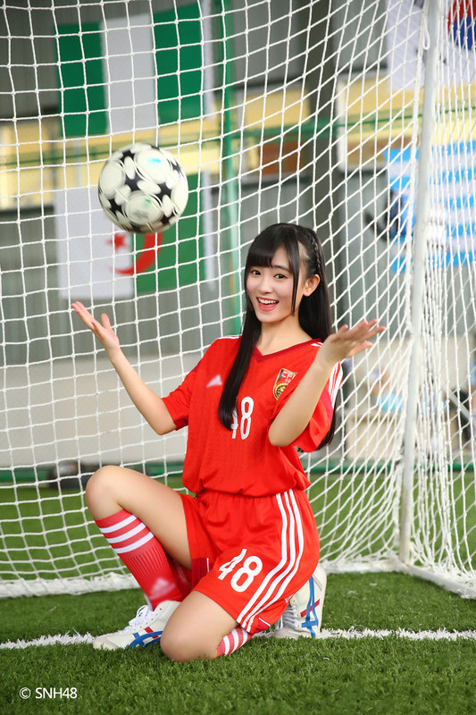 鞠婧祎图片