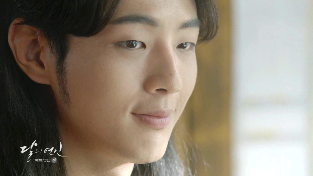 南柱赫图片