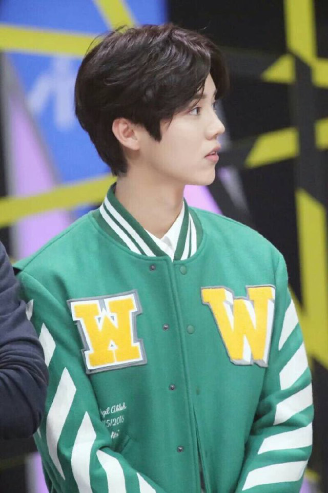 鹿晗120401北京出道showcase演唱饭拍图汇总（二）图片