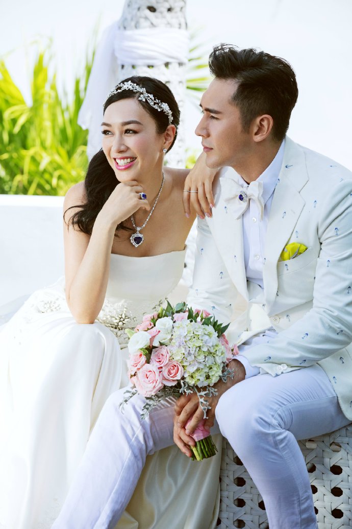 汤唯金泰勇婚纱照曝光图片 愿女神一生幸福图片