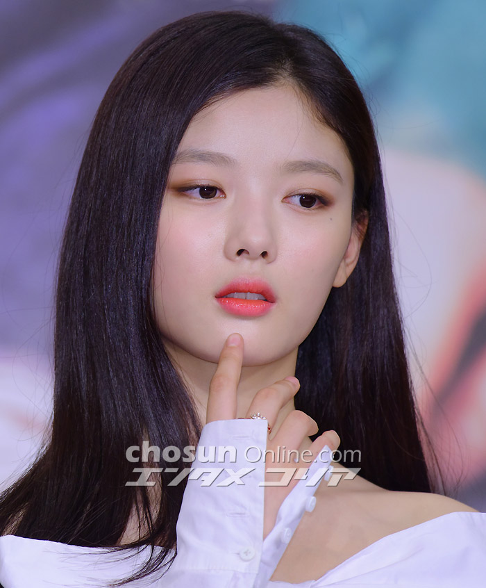 韩国首尔女演员金裕贞清纯少女写真图片图片
