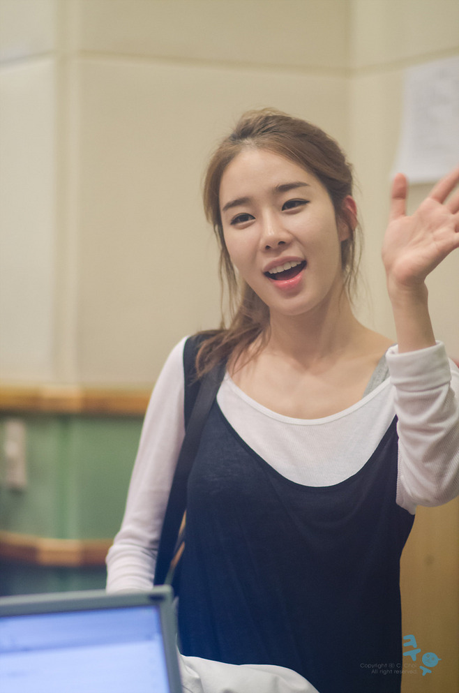 韩国京畿道城南女演员美女刘仁娜写真高清性感迷人写真图片