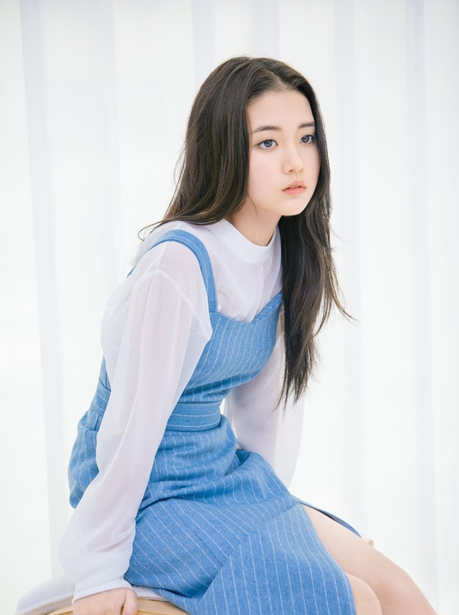 高清韩国女演员00后韩女星郑多彬写真：圆脸电眼魅力足！图片
