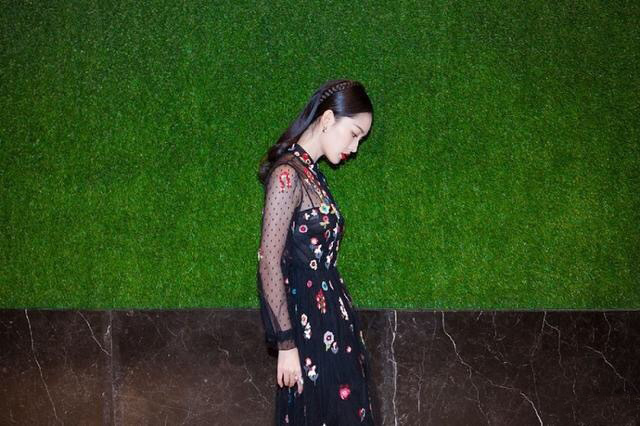 气质女神李沁性感图片图片