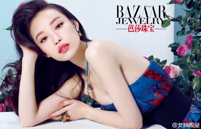 倪妮2015纽约大都会MetBall盛宴 性感成熟更增朦胧美图片