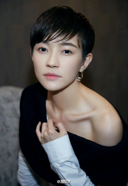 高清安徽省马鞍山女明星焦俊艳美艳红唇性感迷人写真图片图片 高清安徽省马鞍山女明星焦俊艳美艳红唇性感迷人写真图片图片