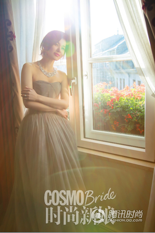 林心如时尚杂志性感写真大片 女神范十足图片