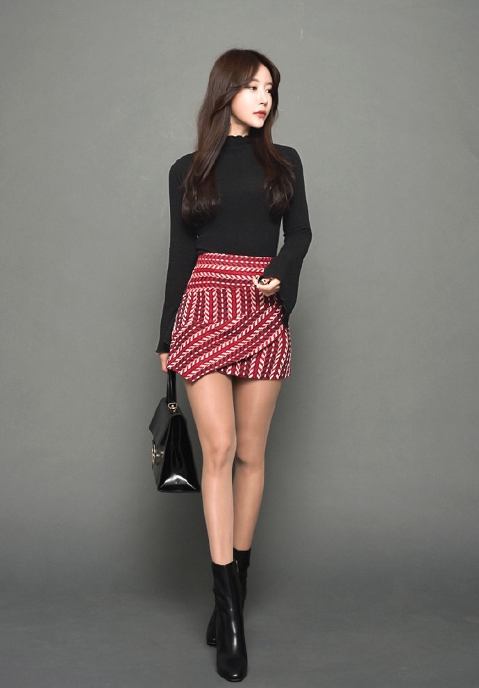 长腿美女图片