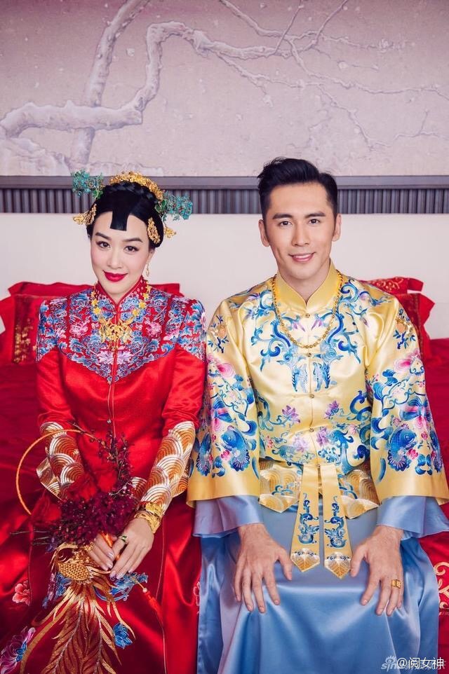章子怡婚纱照图片 时尚大片曝光 纯白婚纱唯美动人图片