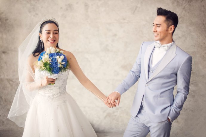 袁弘张歆艺婚纱照图片 浪漫纯真又甜蜜图片