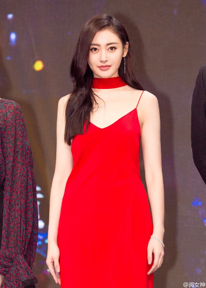 张天爱图片：张天爱亮相欧莱雅晚宴性感美腿图片图片