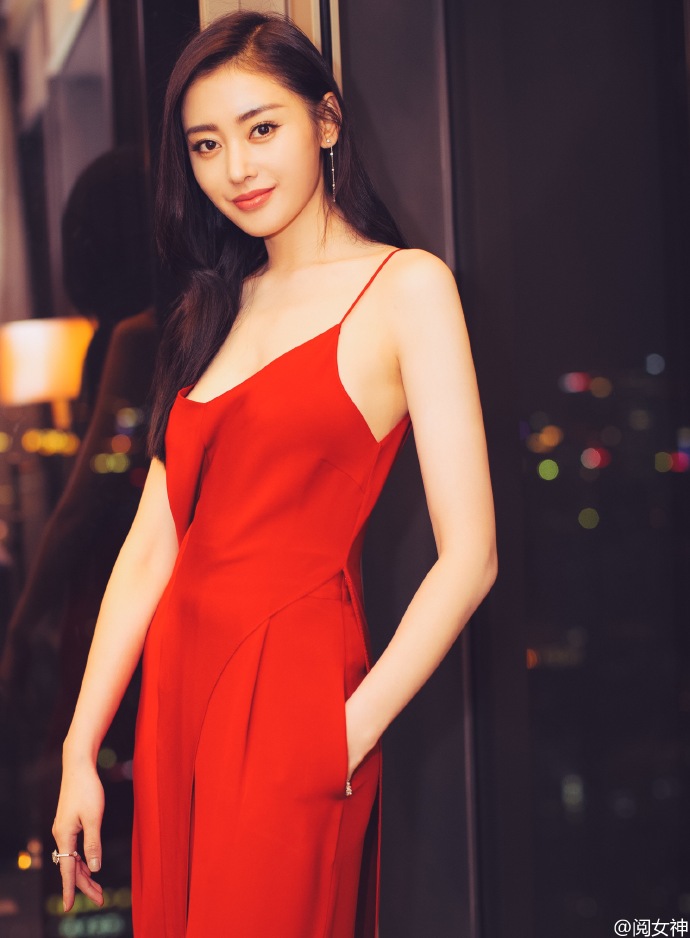 张天爱图片：张天爱亮相欧莱雅晚宴性感美腿图片图片