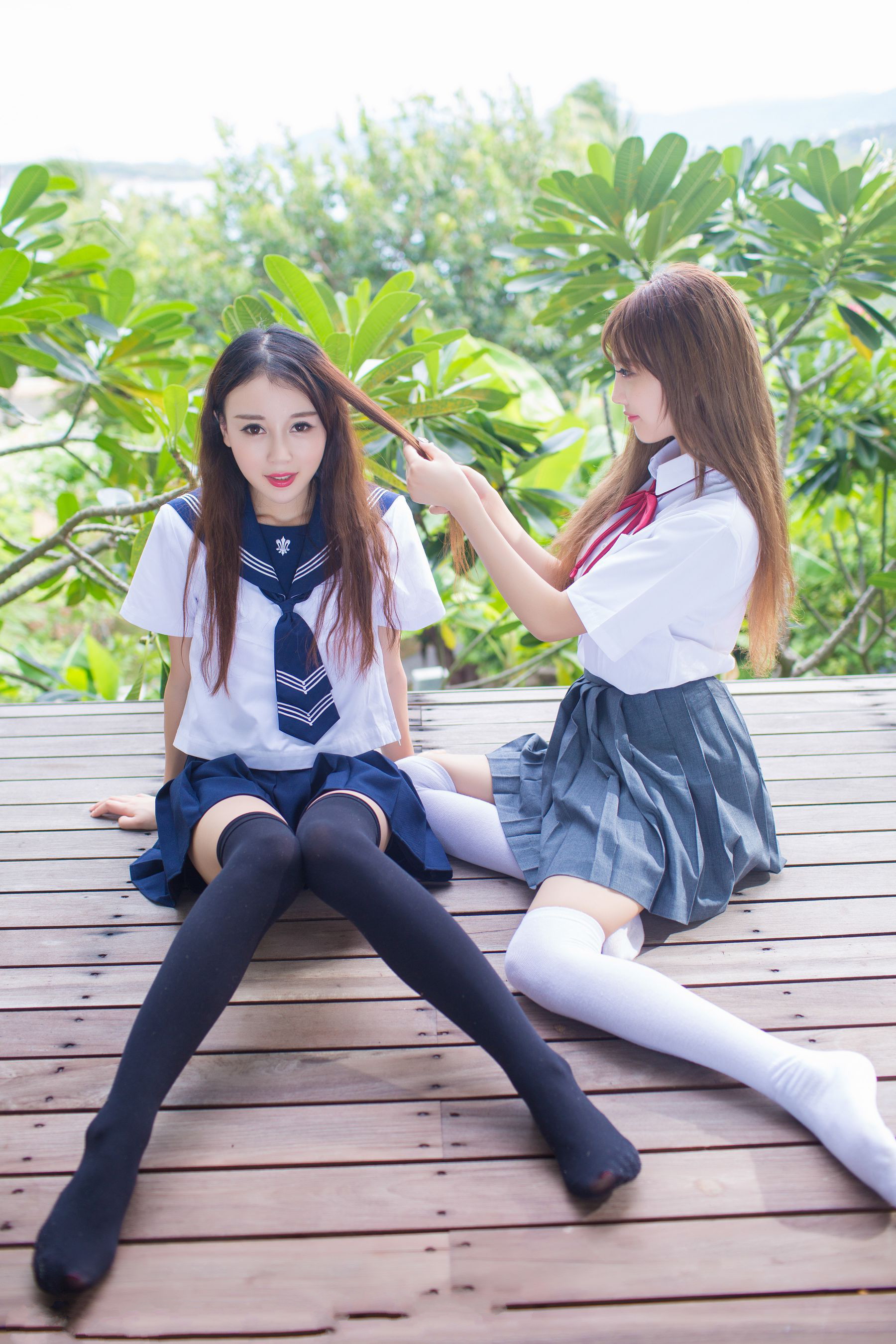 谭松韵胡冰卿闺蜜写真终曝光 萌系少女惹人爱图片