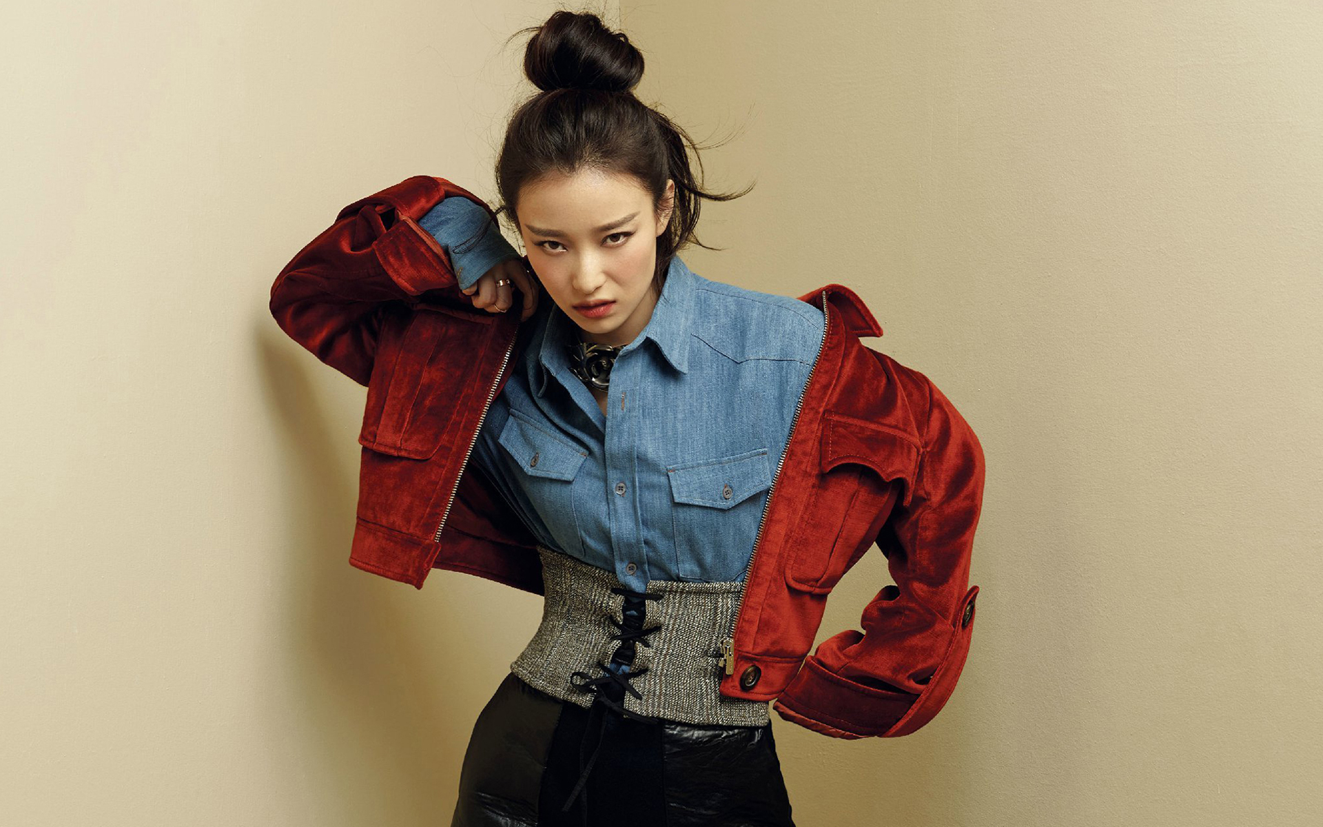 倪妮浅蓝色抹胸礼服活动图片  尽显优雅迷人魅力图片