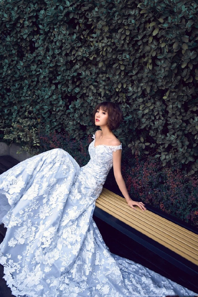 韩团miss A成员孟佳时尚杂志写真图片