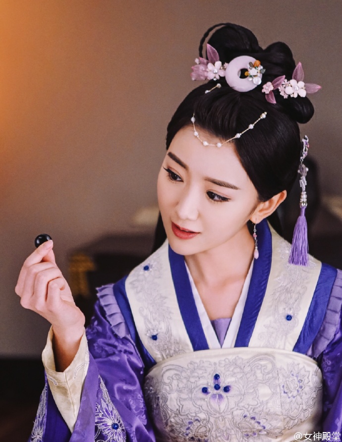 毛晓彤图片