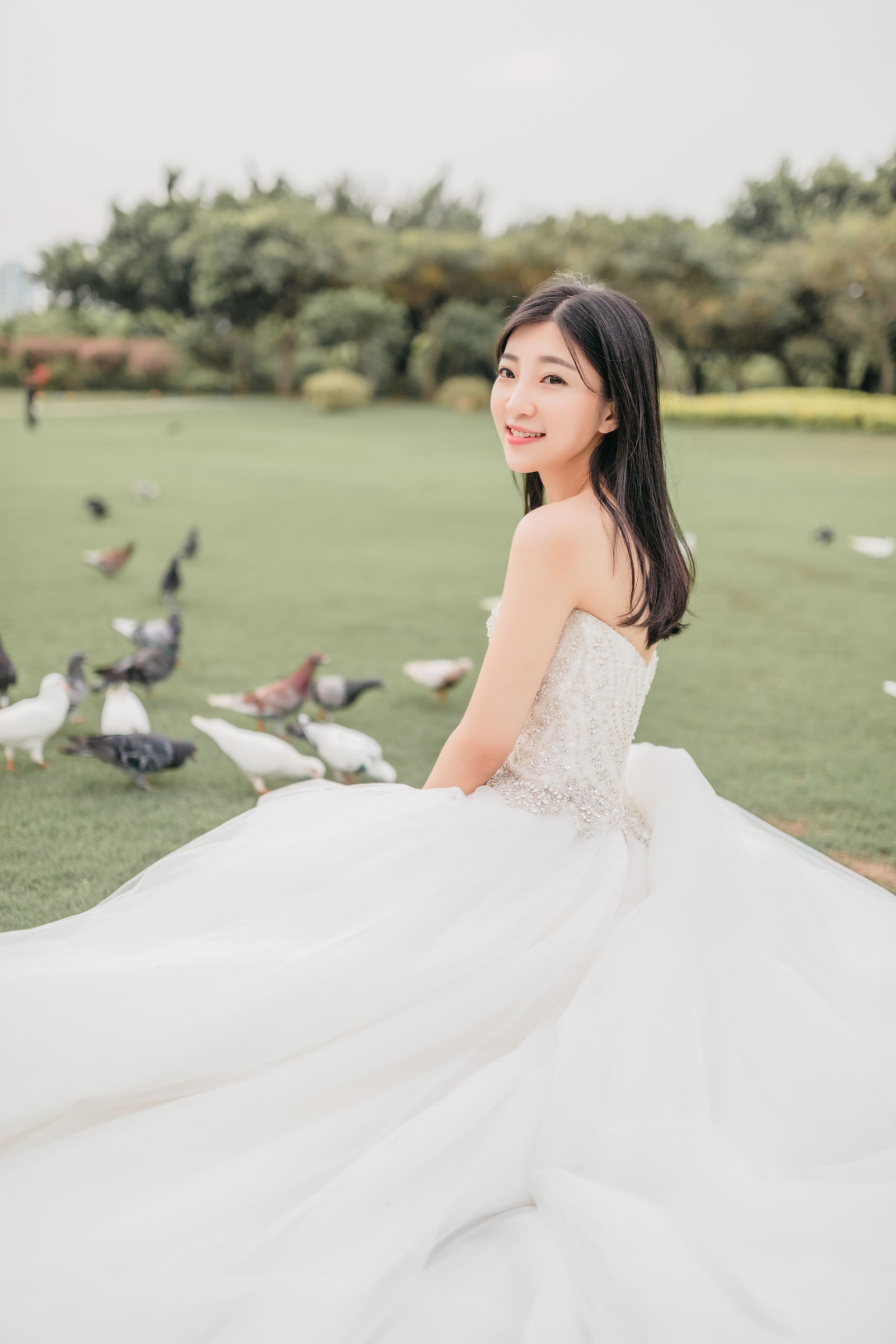 吴倩婚纱长裙唯美写真图片 武大校花吴倩图片写真集合图片