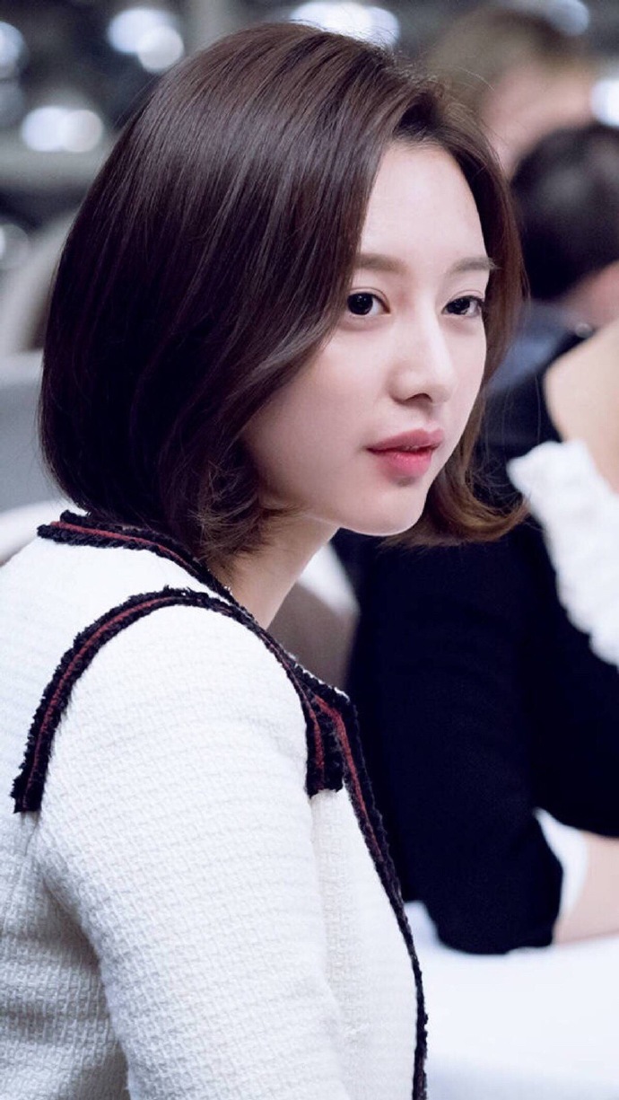 韩国女星金智媛时尚风格杂志写真图片图片