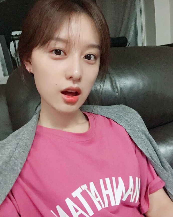韩国女星金智媛时尚风格杂志写真图片图片