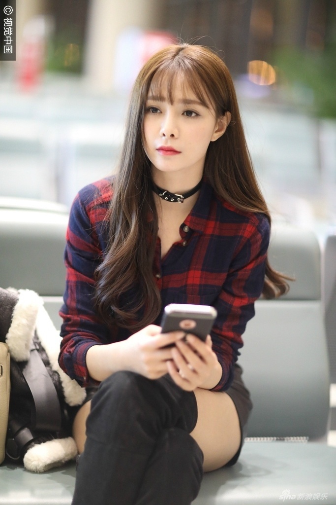 高清湖南省湘西吉首市美女沈梦辰刘雯最新机场街拍图片图片