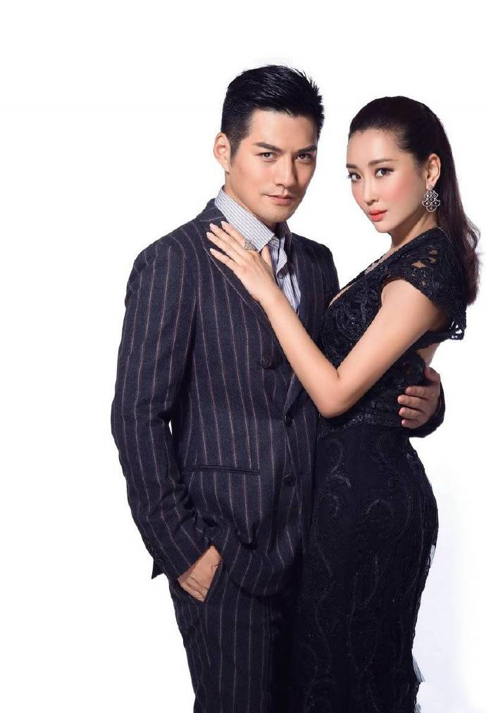 严屹宽杜若溪婚纱写真图片 明星夫妻温馨写真图片图片