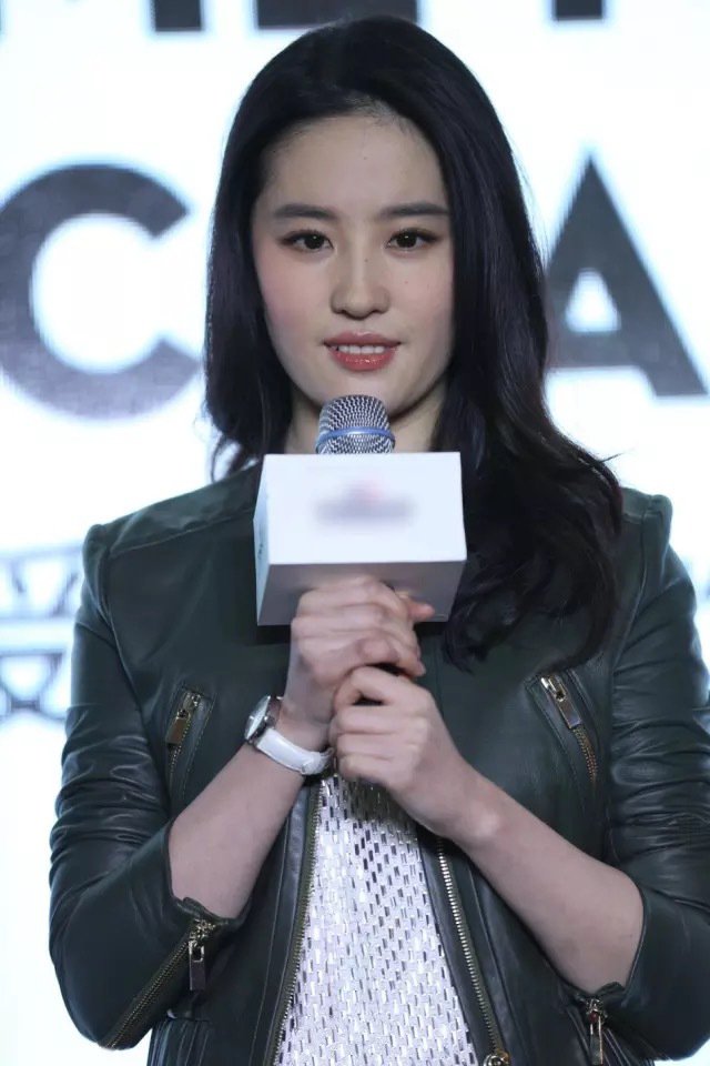 气质女神刘亦菲绝美性感妩媚写真图片 天仙姐姐的香肩雪肌图集图片 气质女神刘亦菲绝美性感妩媚写真图片 天仙姐姐的香肩雪肌图集图片