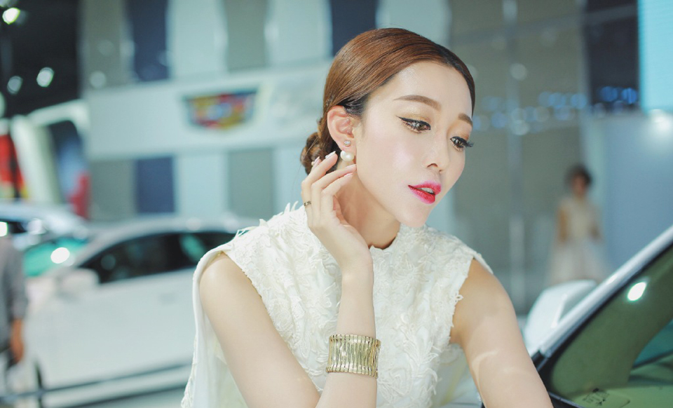贾青性感美人靓丽写真集图片