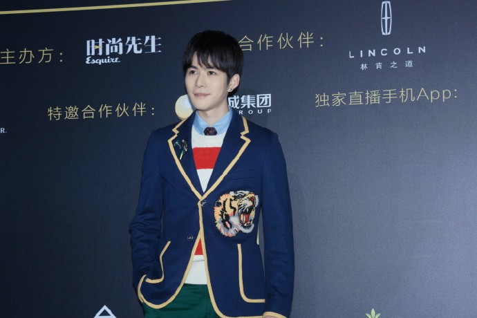 小时代3陈学冬芭莎男士大片 时尚帅气图片