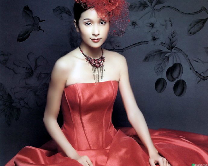 华语影视上海女演员杨恭如抹胸裙美艳生日写真图片图片