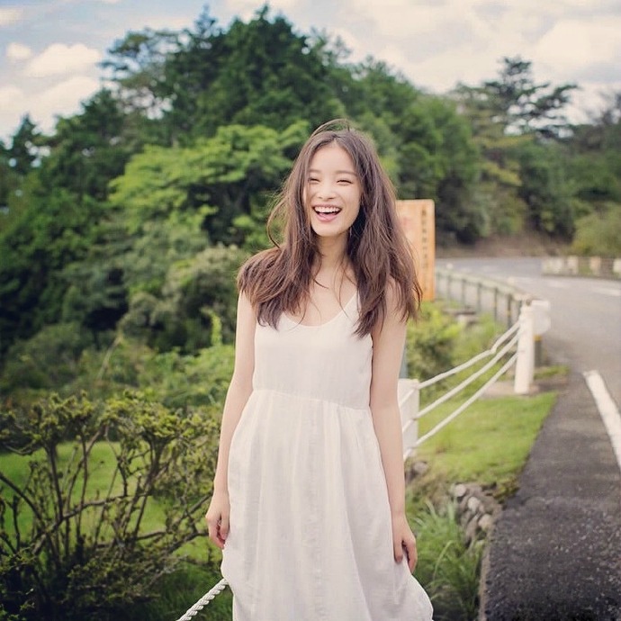 倪妮浅蓝色抹胸礼服活动图片  尽显优雅迷人魅力图片