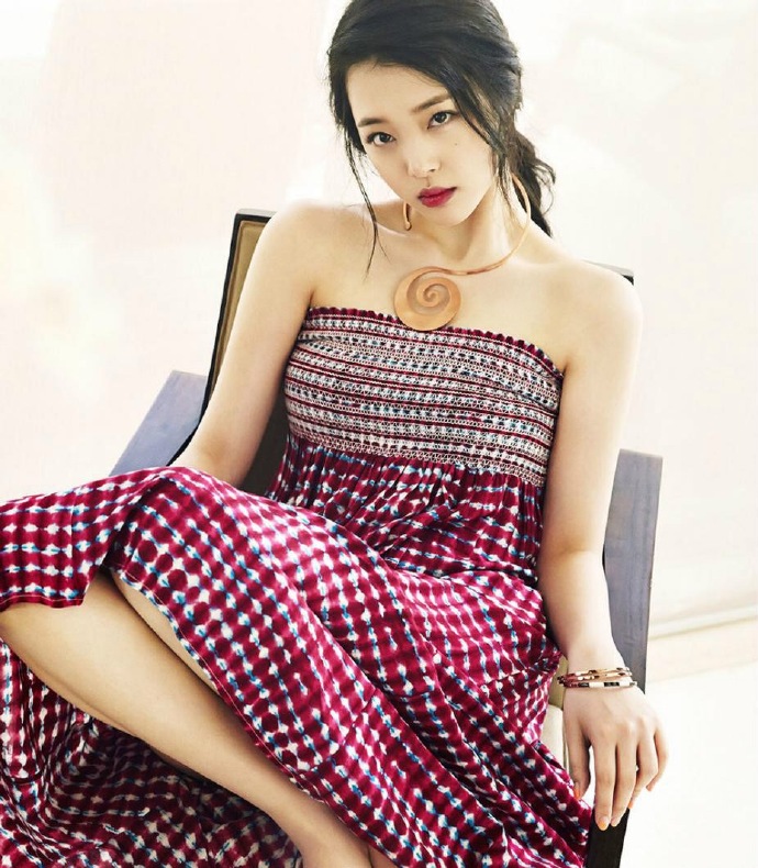 韩国美女崔雪莉性感迷人写真图片图片
