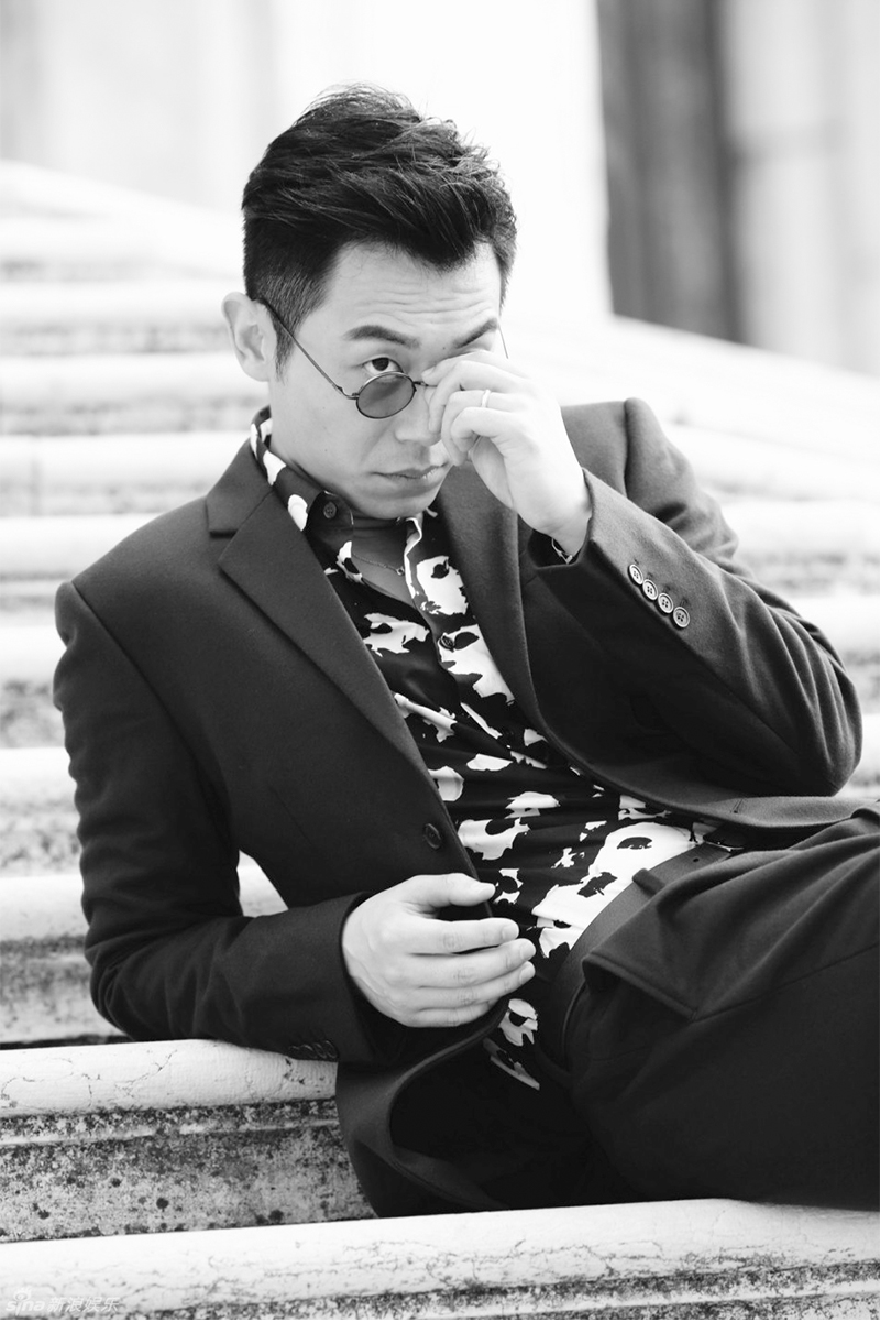 中国大陆江苏省盐城男演员朱亚文微博电影之夜西装图片图片 中国大陆江苏省盐城男演员朱亚文微博电影之夜西装图片图片