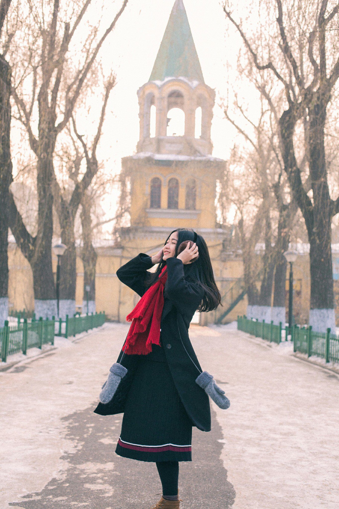 校花美女学生妹冬季雪景养眼迷人写真图片图片