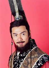 主持人纳森乌日塔图片  央视主持人图片图片
