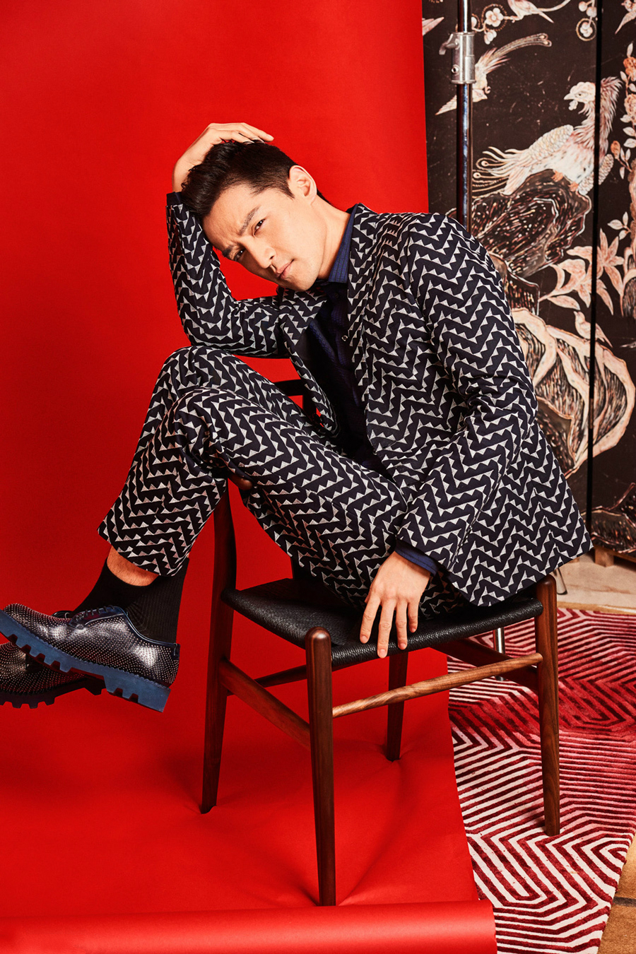 刘雯携手胡歌、张震共同演绎Vogue China12月刊时装大片图片